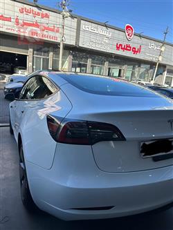 تسلا موديل 3